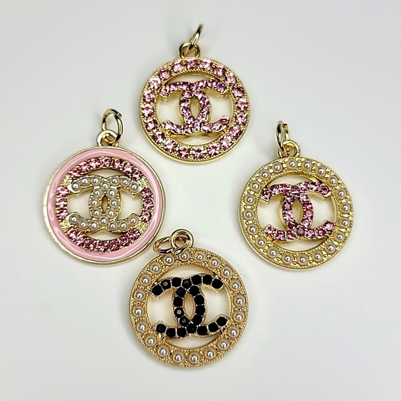 CC Zipper Pulls Charms Rhinestone Pearl Gold - Picture 1 of 10